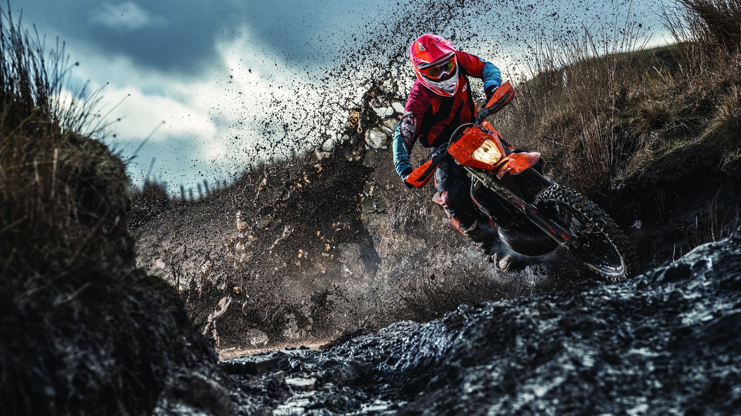 开云-1米82的巨人！隐身杀手的统治之夜，撕碎法国防线的，不是梅西而是他